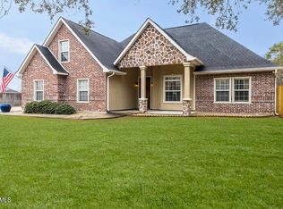 10165 Daisy Vestry Rd, Biloxi, MS 39532