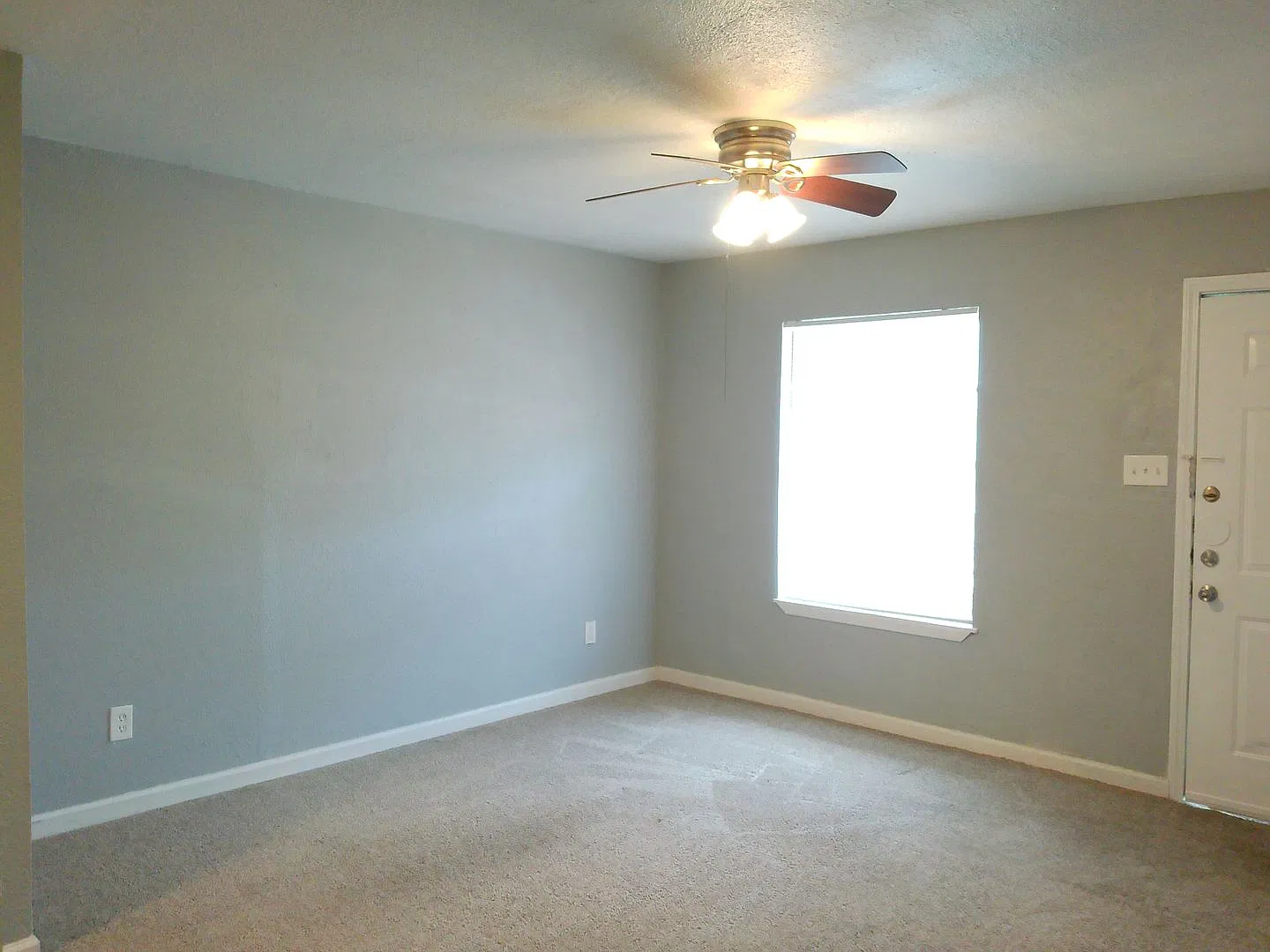 2026 Waldron Unit 210 - 1/Bed 1/Bath - $695/month — Photo 2