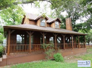 6863 Middle Rd, Seguin, TX 78155