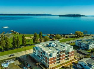 9570 5th St #206, Sidney, BC