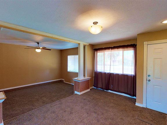 5th image of 1123 N Gila Dr