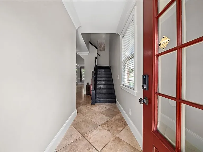 100 Kasey Dr — Photo 6