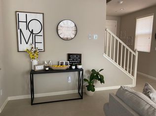 3694 Friendship Ln, Clovis, CA