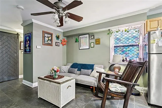 3226 Palmyra St — Photo 3