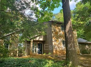 125 Inland Dr, Sandy Springs, GA 30342
