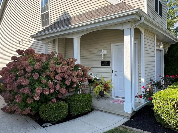 3306 Morgan Creek Ct, Valparaiso, IN 46385