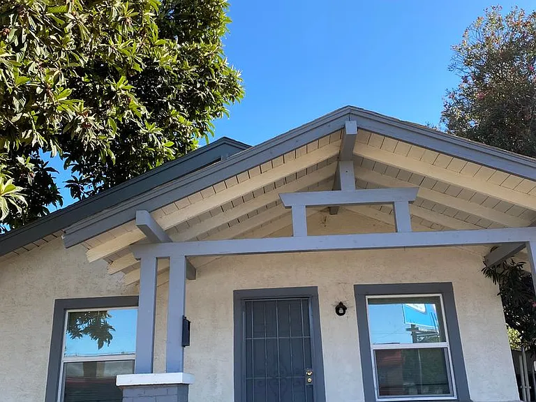 115 E Olive Ave — Photo 1
