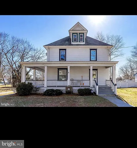 310 University Blvd Photo 1