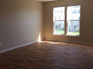 21 Scholarship Ln, Martinsburg, WV 25404