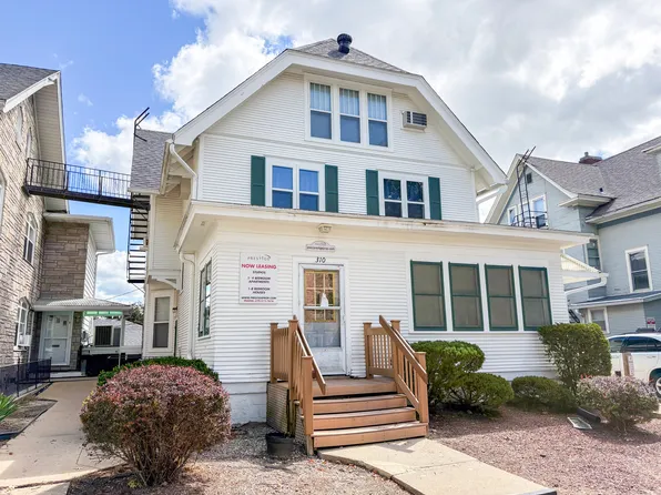 310 N Clinton St APT 1, Iowa City, IA 52245