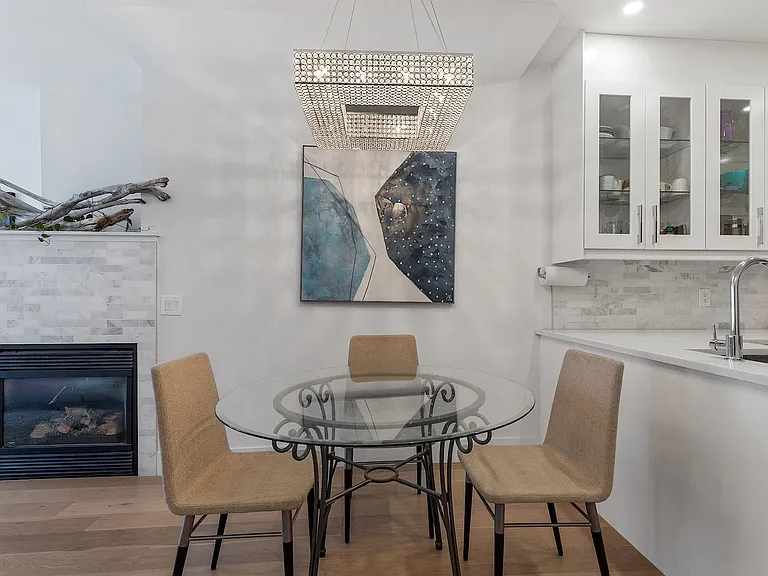 923 15th Ave SW #407 — Photo 9