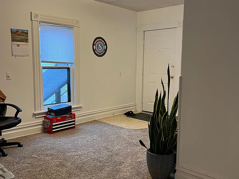 515 Minor Ave #2 — Photo 3