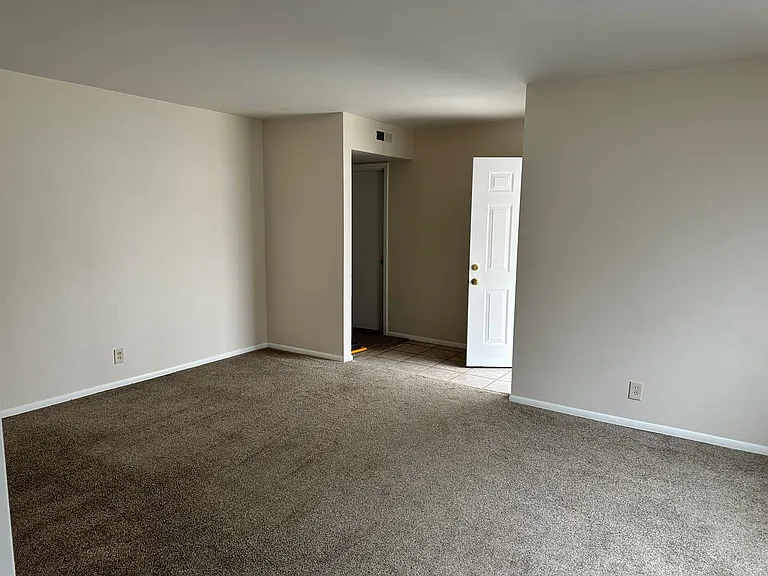 409 Garcia St NE — Photo 19