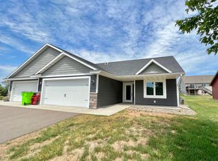 1707 Squirrel Way, New Richmond, WI 54017