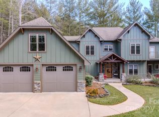1703 Southpointe Dr, Morganton, NC 28655