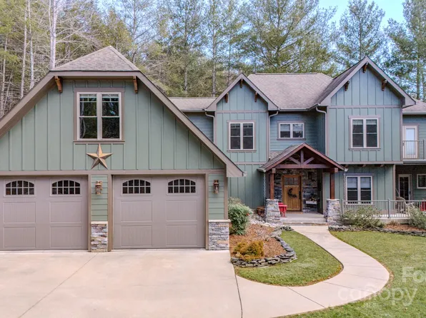 1703 Southpointe Dr, Morganton, NC 28655