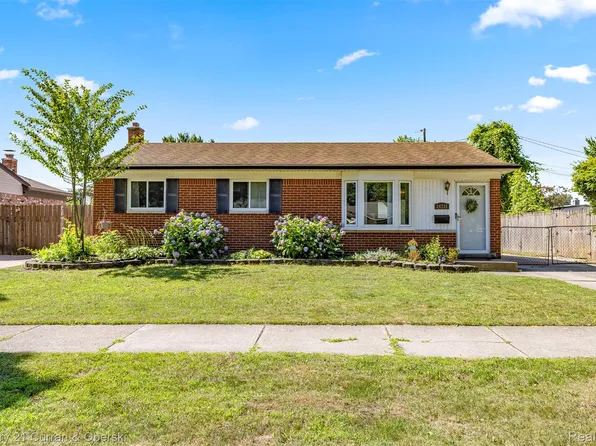 24739 Robin St, Taylor, MI 48180