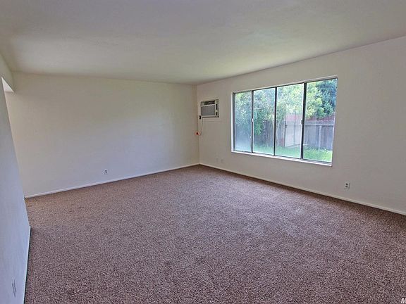 5th image of 1250 Cooper Dr