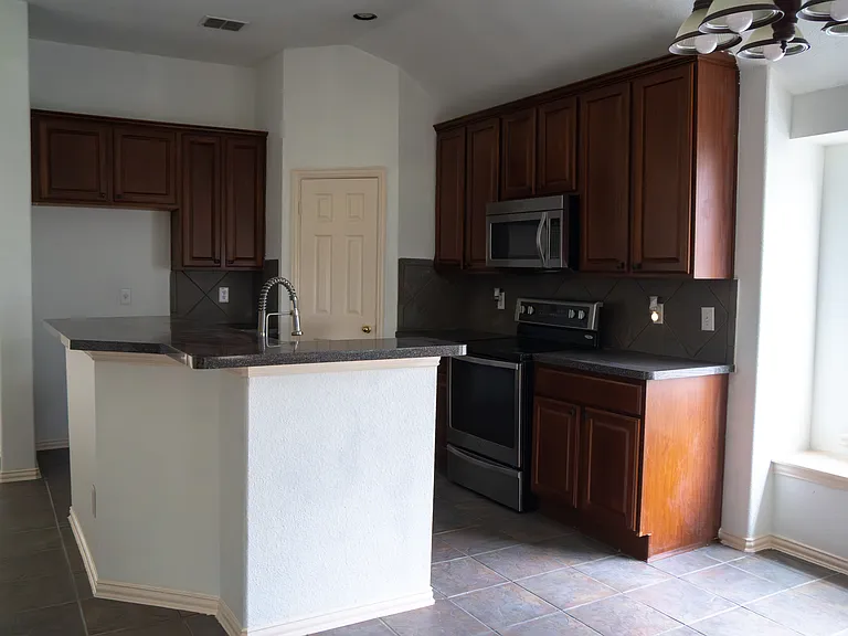 1730 Mineral Springs Dr — Photo 7