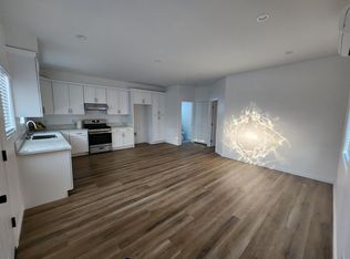 1375 N Columbus Ave #A, Glendale, CA 91202