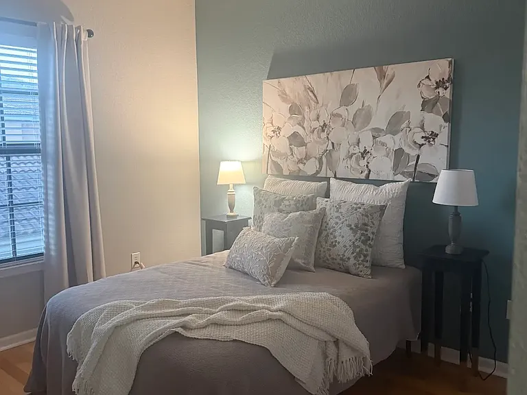 455 La Travesia Flora St #202 — Photo 11
