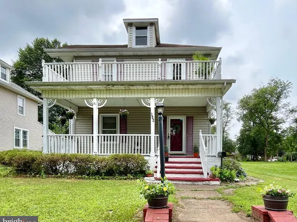 644 E Front St, Florence, NJ 08518