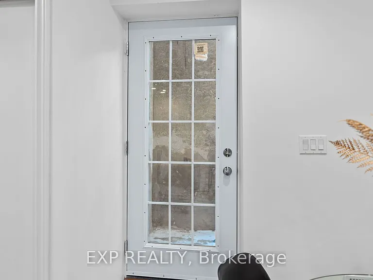 91 Clockwork Dr #BASEMENT — Photo 4