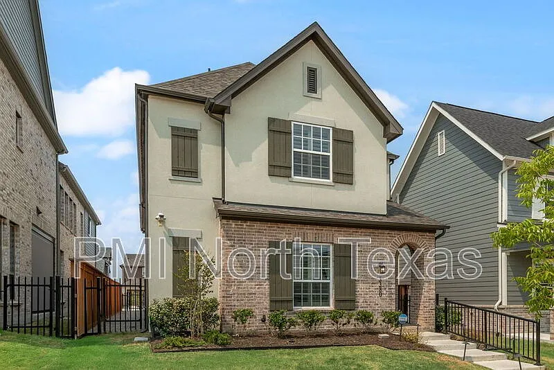 4 bed, 3.5 bath, 2483 sqft, $3,700 — Photo 4