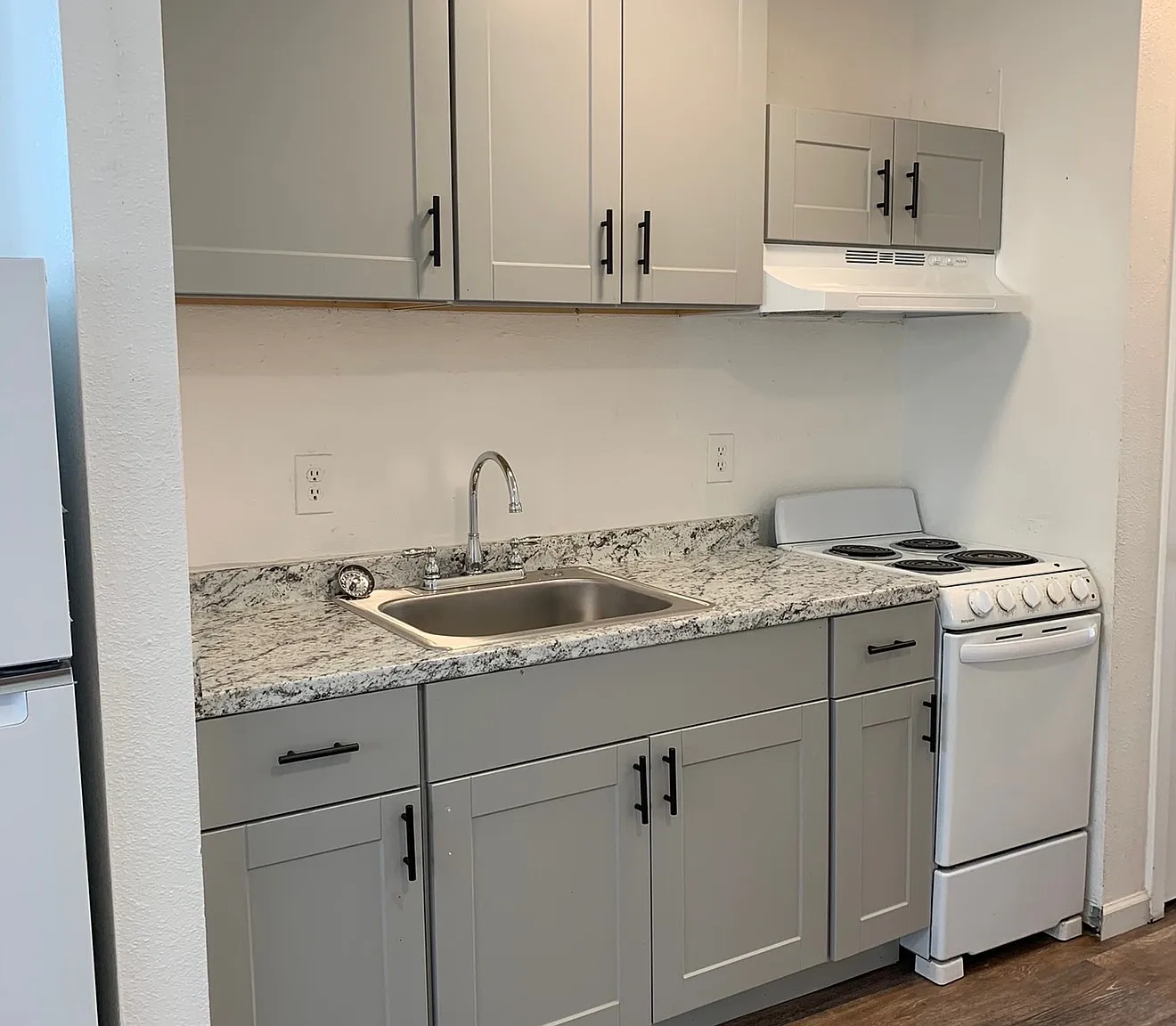 Grove Street Apartments — Photo 4