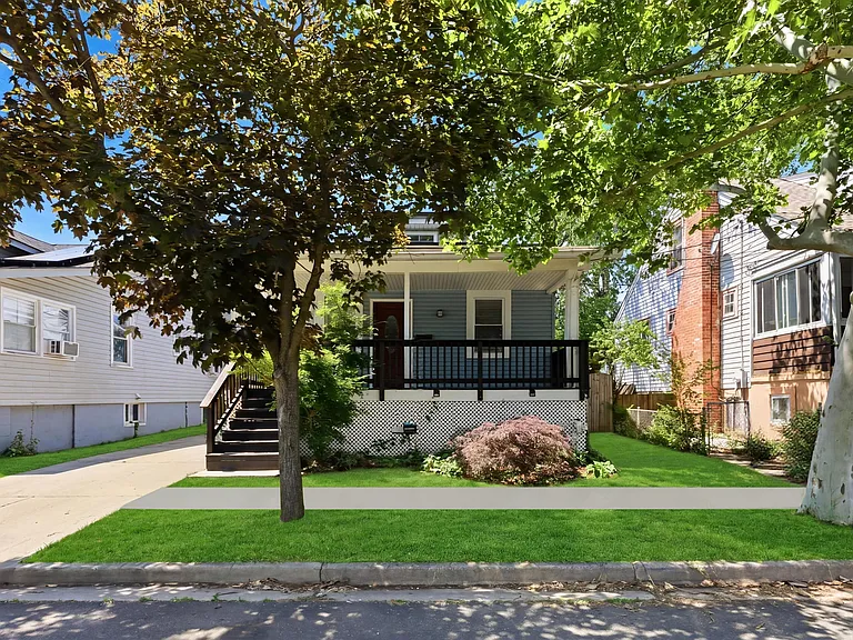4318 Lawrence St — Photo 34