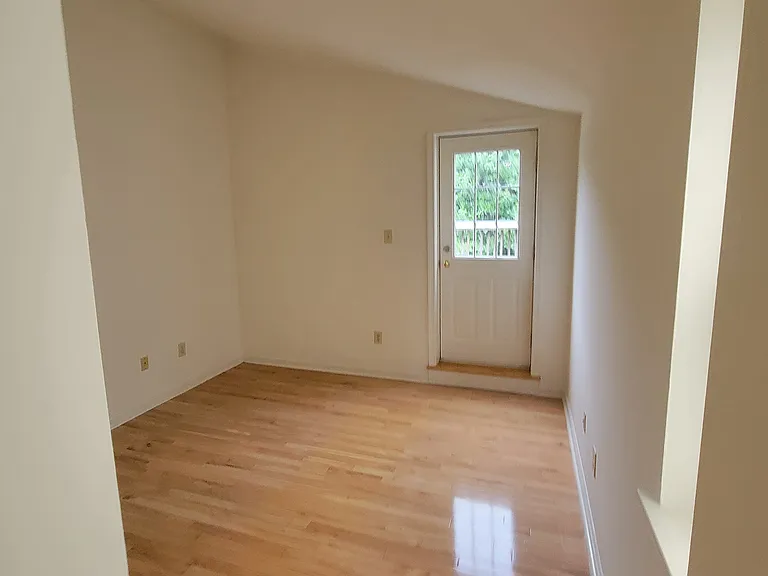1015 Bainbridge St #3A — Photo 6