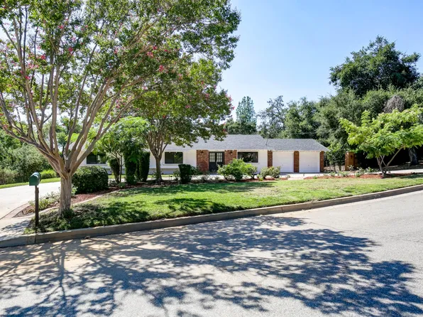 1710 Country Club Dr, Redlands, CA 92373