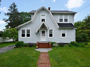 190 Ferndale Blvd, Islip, NY 11751