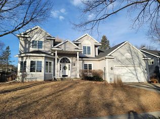 3706 Country Grove Dr, Madison, WI 53719