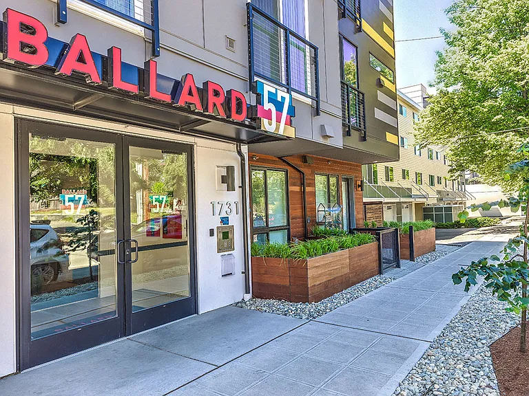 Ballard 57 — Photo 32