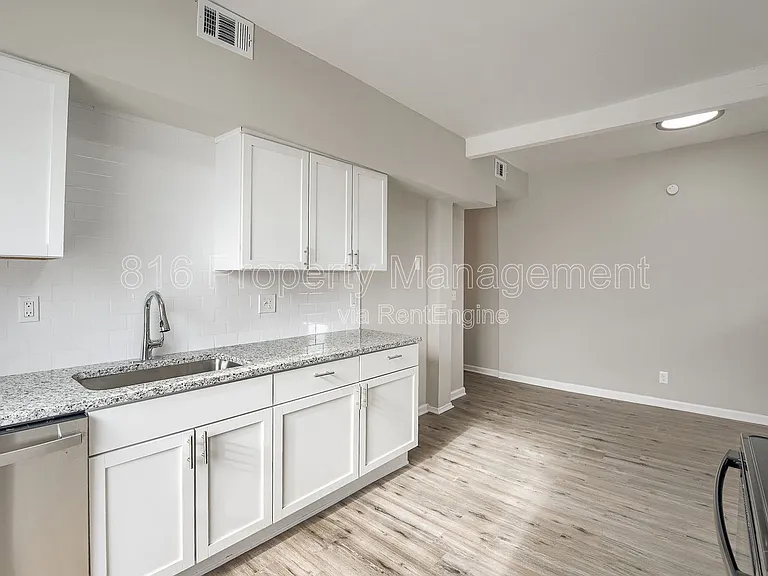 301 Benton Blvd #3 — Photo 7