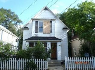 901 Crosby St NW, Grand Rapids, MI