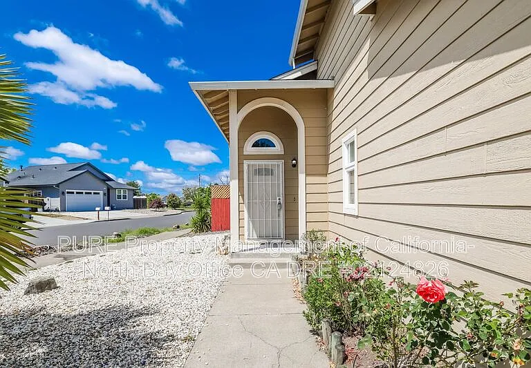 3465 Walnut Grove St — Photo 2