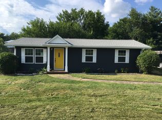 8848 Oak Grove Rd, Newburgh, IN 47630