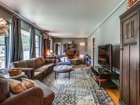 4th image of 2717 Southwood Dr