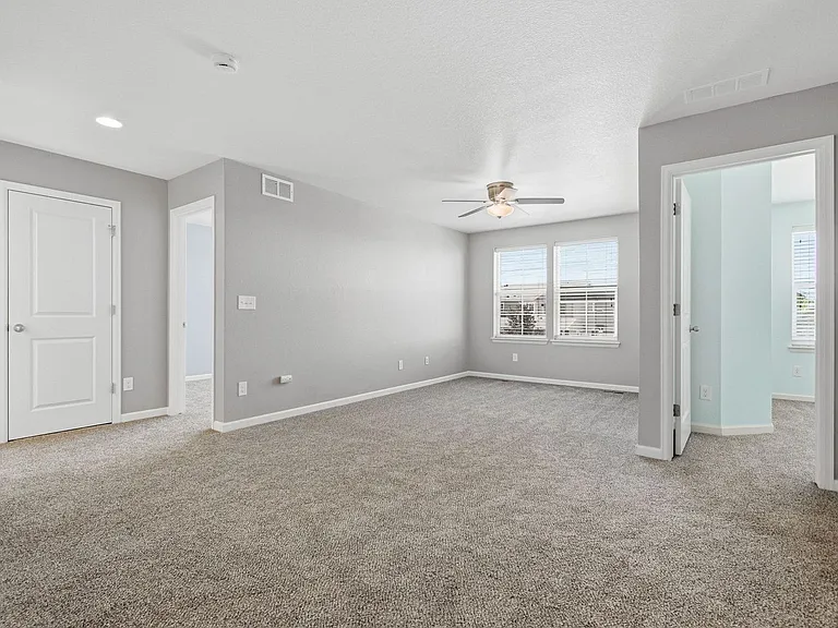 614 W 170th Pl — Photo 15