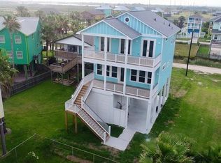 11217 Beard Dr, Galveston, TX 77554