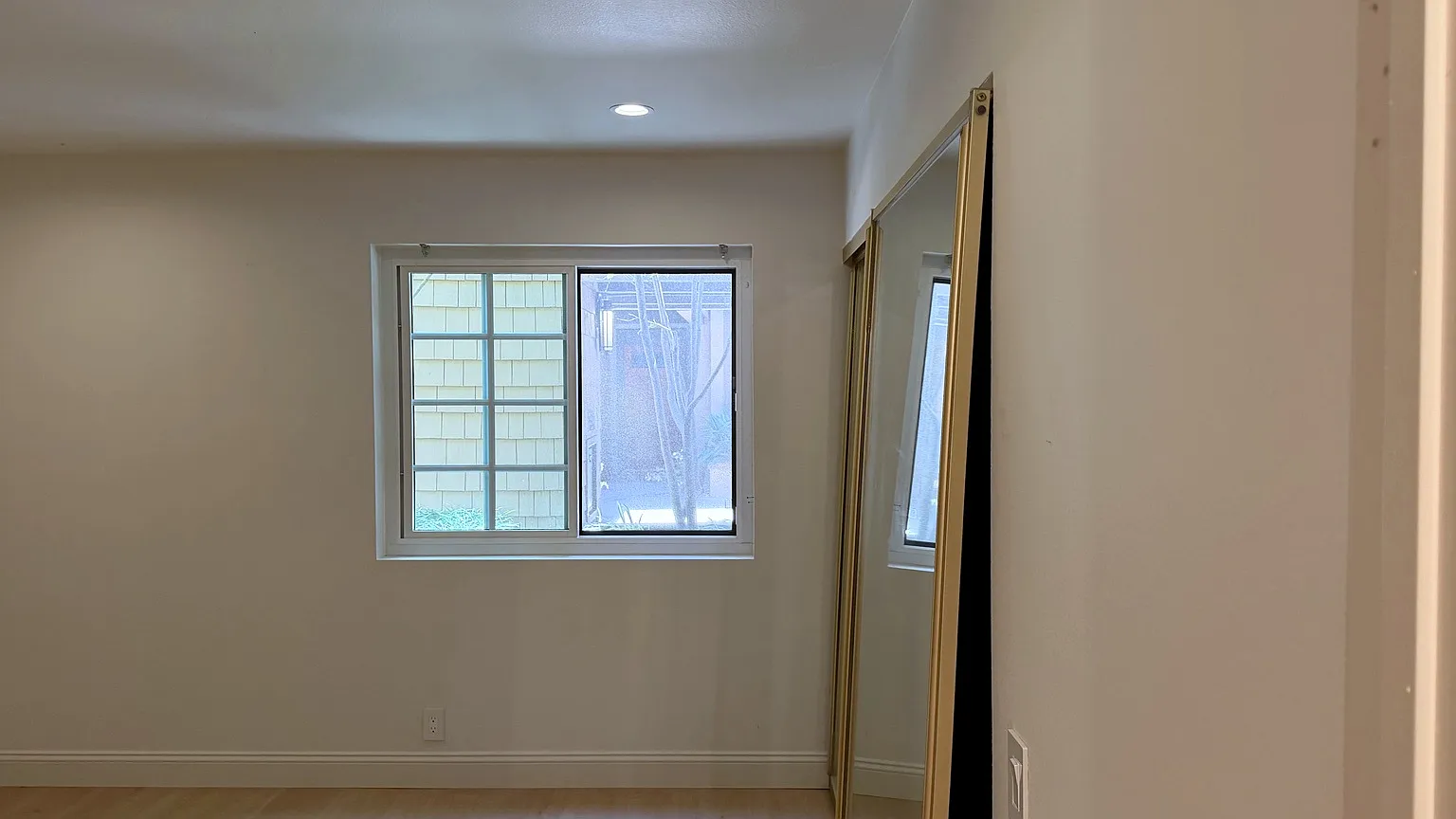 3 bed, $1,600 — Photo 4