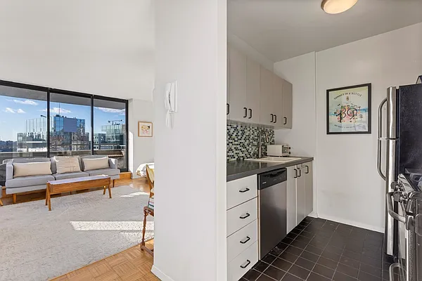 Rented by Sloane Square | media 6