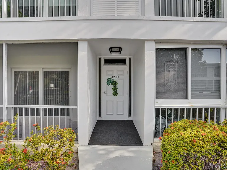 6289 Bay Club Dr #3 — Photo 29
