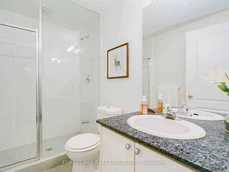 9 Greenbriar Rd #103 — Photo 18