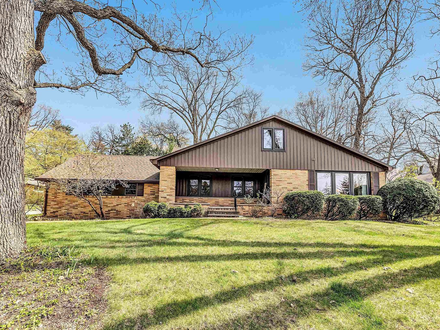 1219 Saint Lawrence Dr, Green Bay, WI 54311 Zillow