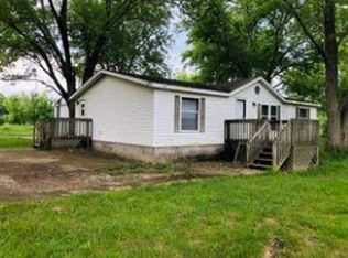 8490 E 1210th Rd, Effingham, IL 62401