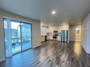 17181 Snowdale St #105, Beaverton, OR 97007