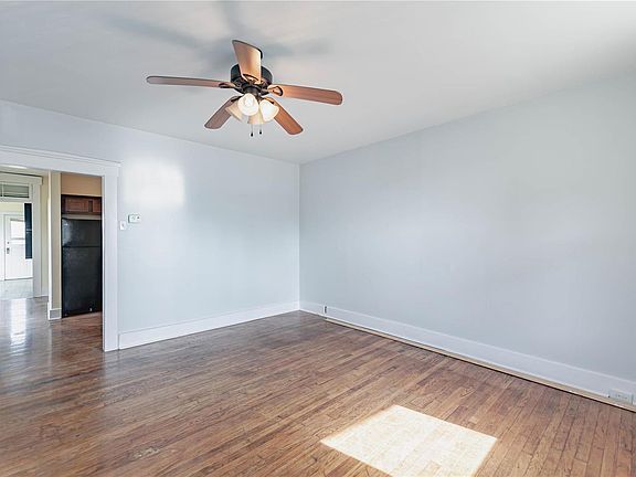 4th image of 5105 Vermont Ave